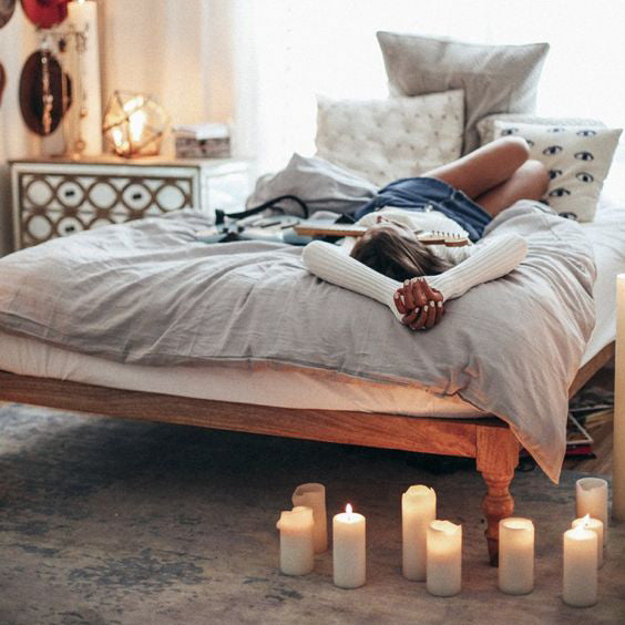 10 Ways To Make Your Bed The Comfiest Place On Earth The Candle Library